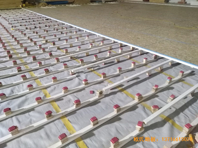 湖北黃岡蘄春收費(fèi)站籃球館運(yùn)動地板鋪設(shè)案例2