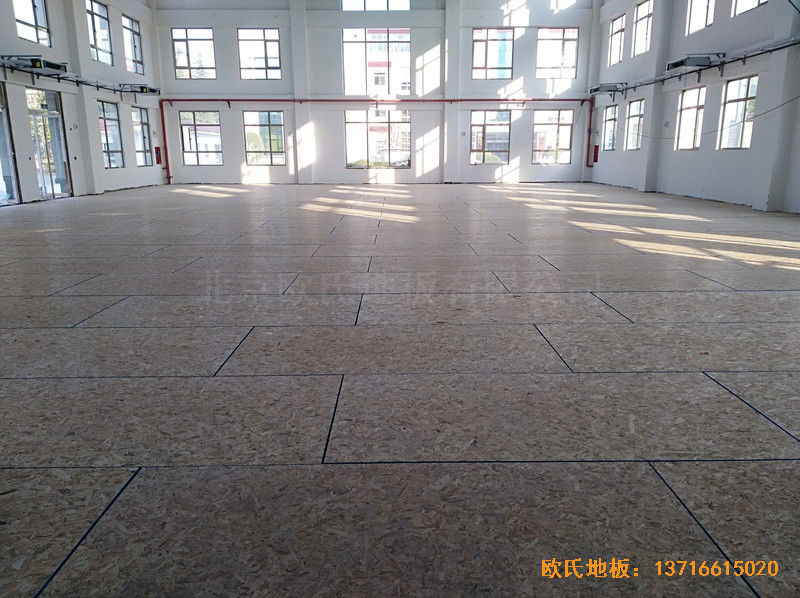 北京良鄉(xiāng)1534部隊運動館運動木地板安裝案例2
