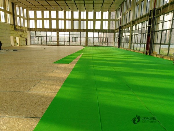 普通籃球運(yùn)動地板施工步驟