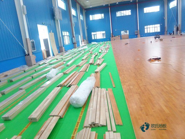 專業(yè)運動籃球木地板排行2