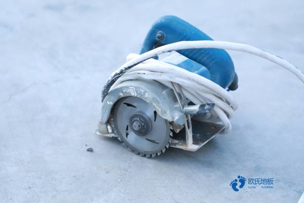 常用運(yùn)動場館木地板哪些牌子好1