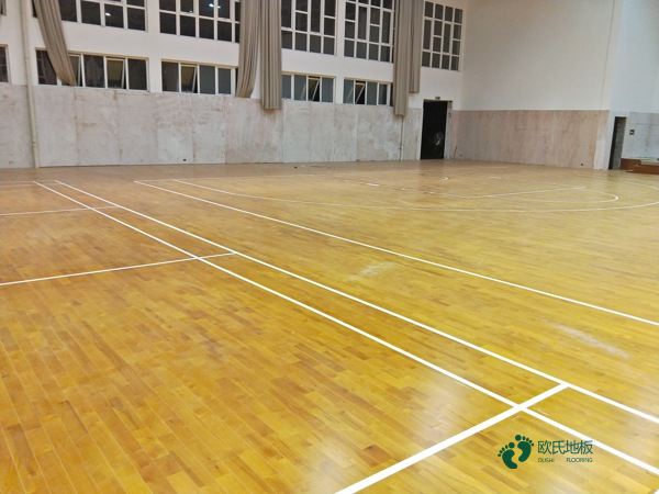 購(gòu)買(mǎi)籃球場(chǎng)地地板哪些牌子好2