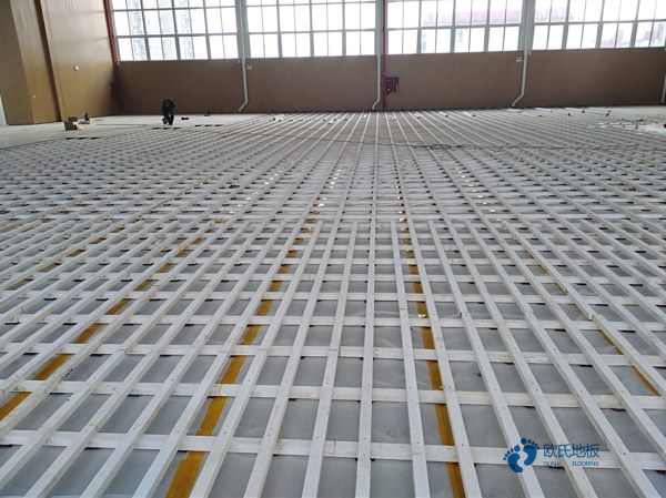 體育場(chǎng)館木地板安裝施工1