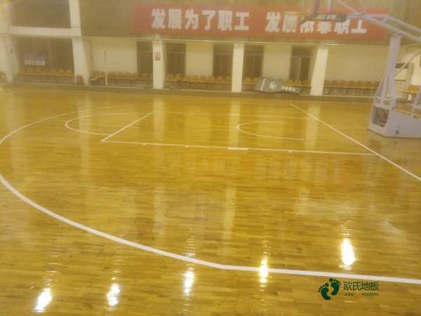 運(yùn)動(dòng)橡木地板價(jià)格及圖片3