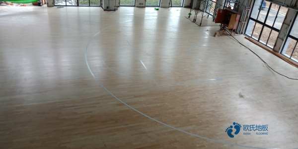 購買體育場館地板品牌2