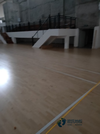 好用的運動籃球木地板更便宜的多少錢一平方米