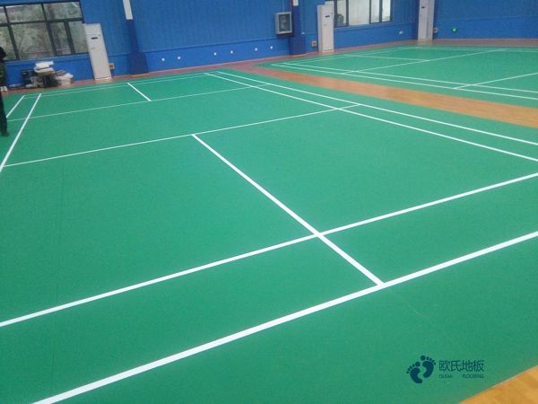 運(yùn)動(dòng)木地板施工所2