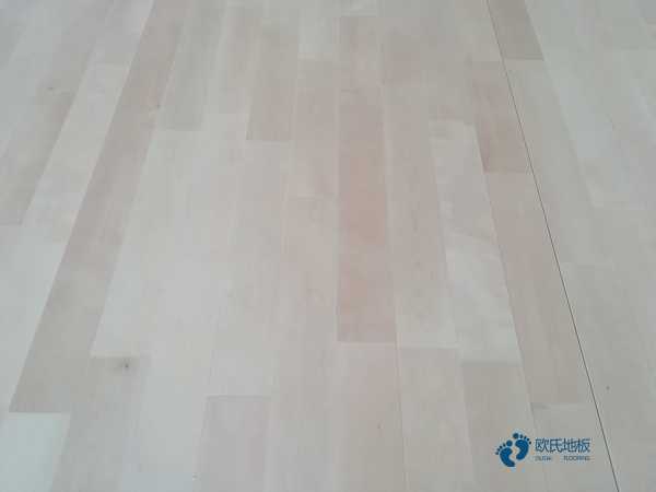 25厚籃球場館地板哪個牌子好3