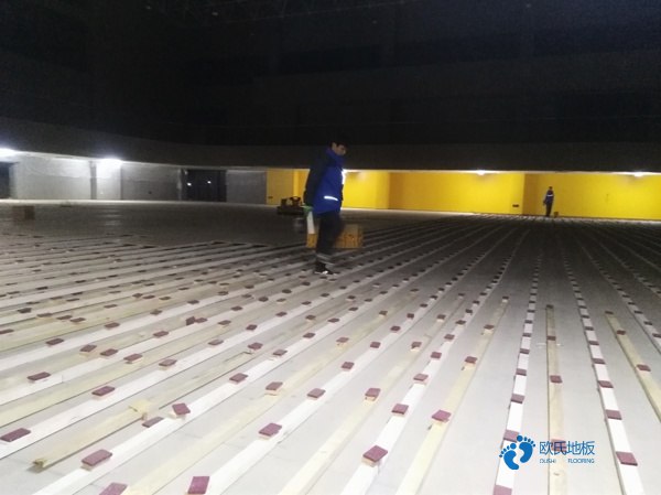 20厚運動場館地板較好的1