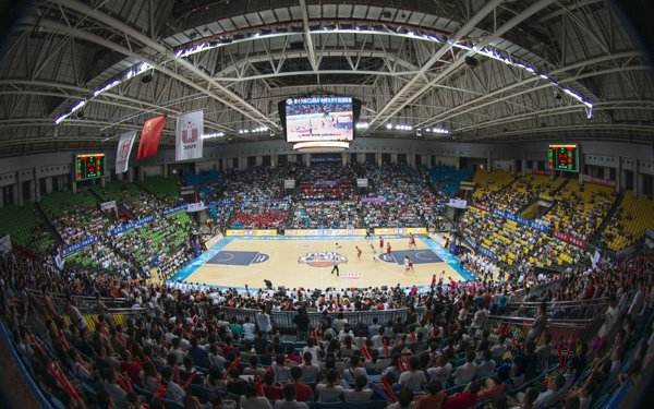 體育館運(yùn)動(dòng)木地板進(jìn)水2