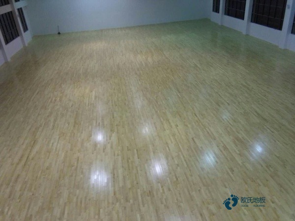 定制體育場(chǎng)地木地板品牌有哪些2